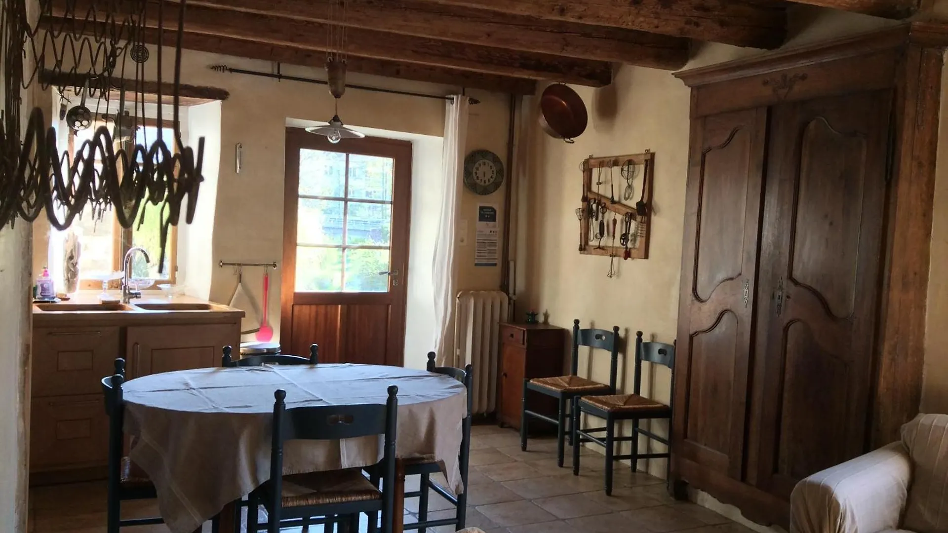 Holiday home La Maison Du Ruisseau Saint-Etienne-de-Valoux